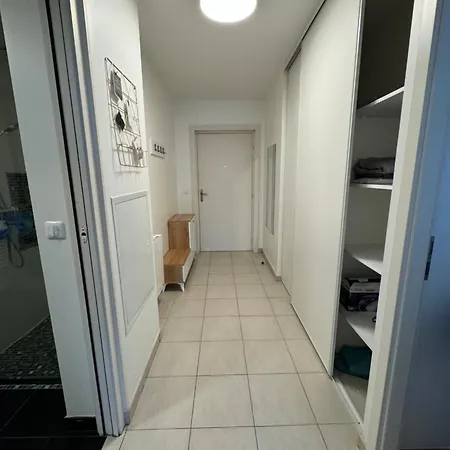 2 Chambre Apartment *