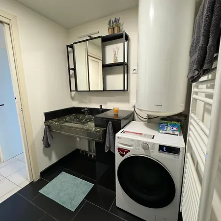 2 Chambre Apartment *